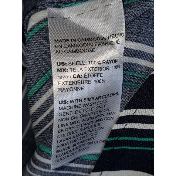 New with tag Chico's stripes botton down  lightweight shirt size 3 XL 1058 - Picture 9 of 9